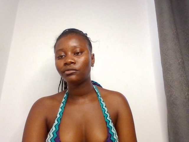 Wetpussieyy live cam on BongaCams