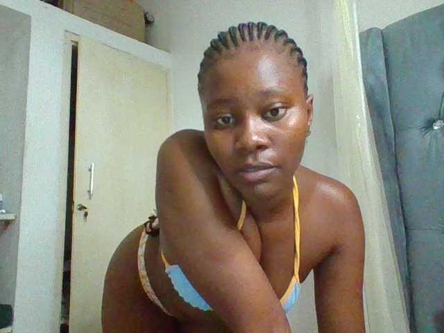 Wetpussieyy live webcam show