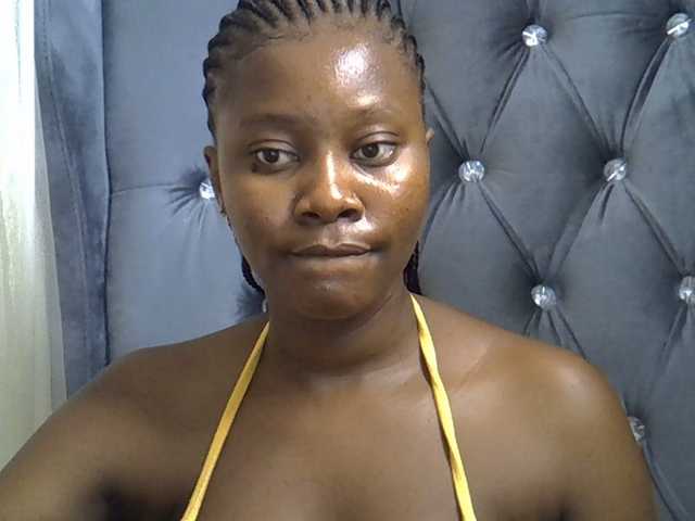 Wetpussieyy live webcam show