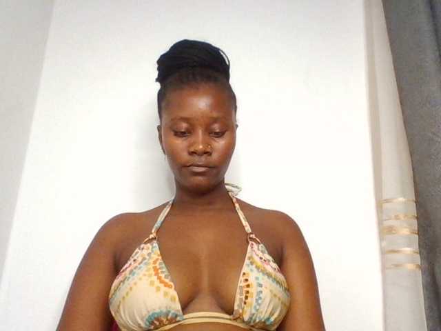 Wetpussieyy live cam on BongaCams