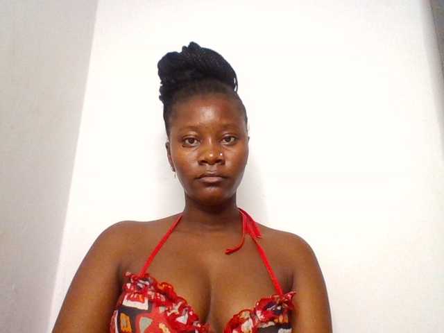 Wetpussieyy live cam on BongaCams