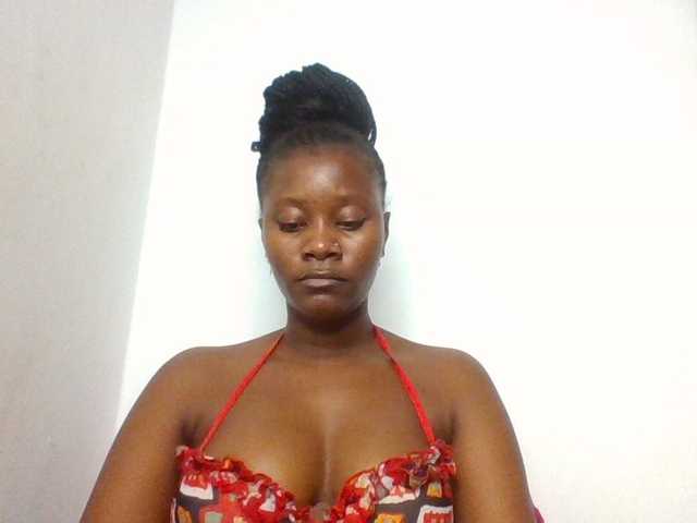 Wetpussieyy live cam on BongaCams