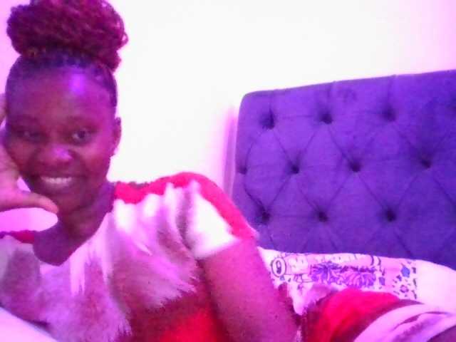 Wetpussieyy live cam on BongaCams