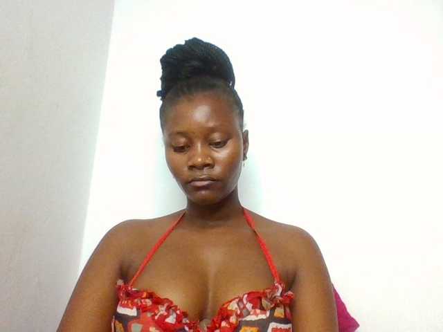 Wetpussieyy live cam on BongaCams