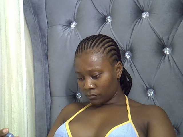 Wetpussieyy live webcam show