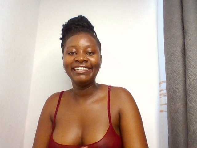 Wetpussieyy live cam on BongaCams