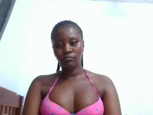 Wetpussieyy live cam on BongaCams