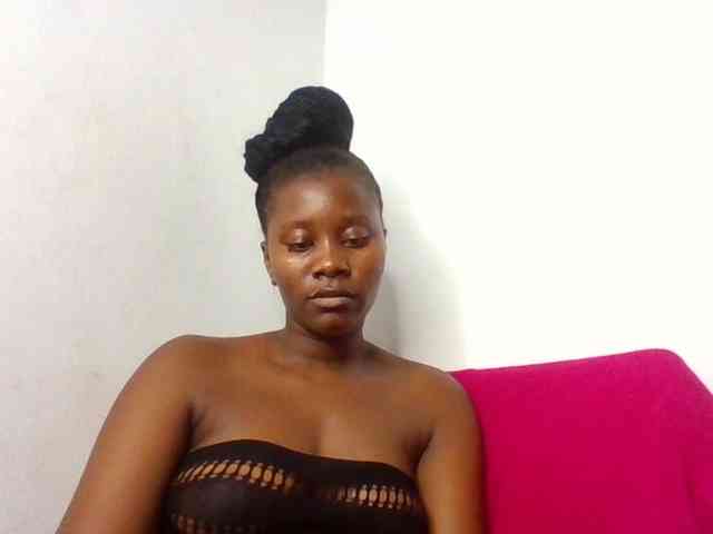 Wetpussieyy webcam
