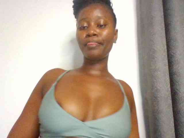 Wetpussieyy webcam