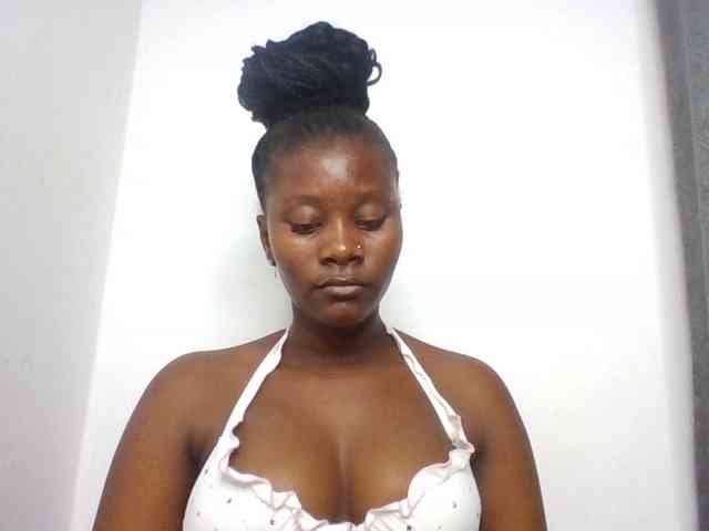Wetpussieyy webcam