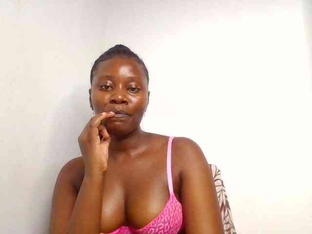 Wetpussieyy webcam