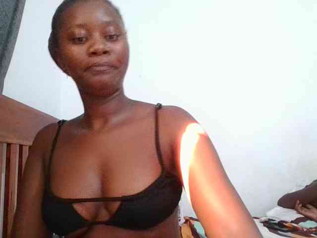 Wetpussieyy webcam