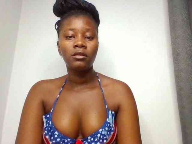 Wetpussieyy webcam