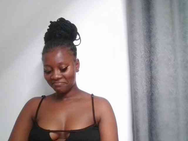 Wetpussieyy webcam