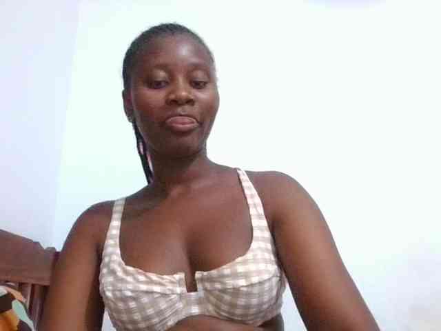Wetpussieyy webcam
