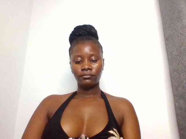 Wetpussieyy webcam