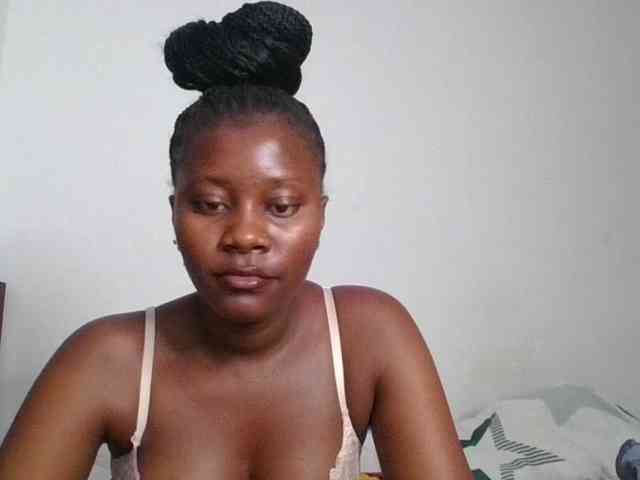 Wetpussieyy webcam