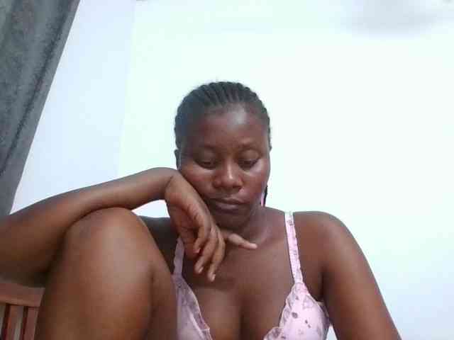 Wetpussieyy webcam