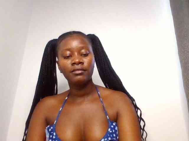 Wetpussieyy webcam