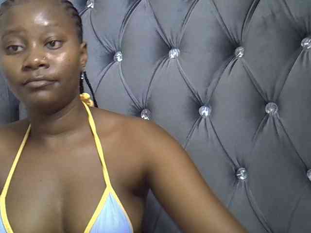 Wetpussieyy webcam