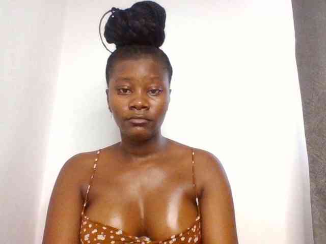 Wetpussieyy webcam