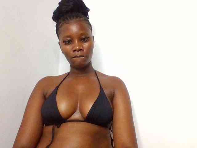 Wetpussieyy webcam