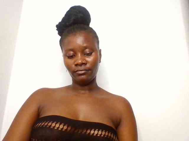Wetpussieyy webcam