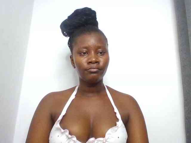 Wetpussieyy webcam