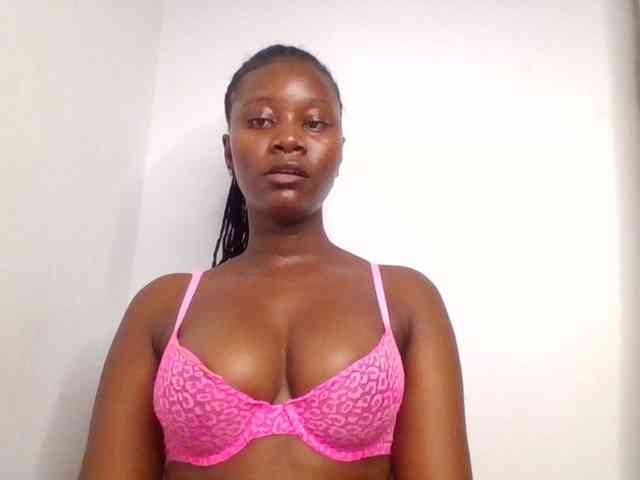 Wetpussieyy webcam