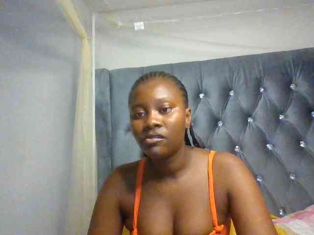 Wetpussieyy webcam