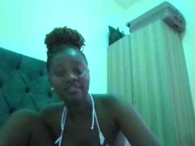 Wetpussieyy webcam