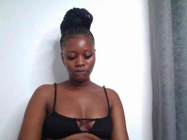 Wetpussieyy webcam
