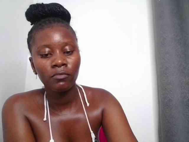 Wetpussieyy webcam