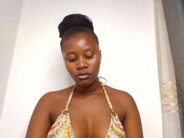 Wetpussieyy webcam