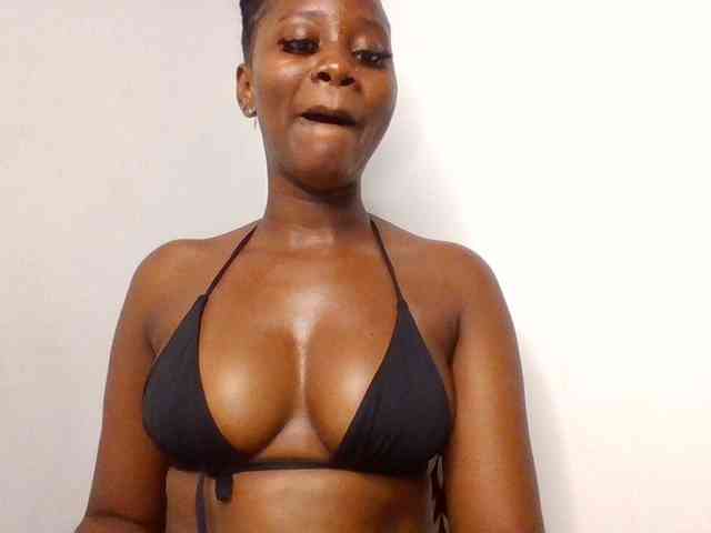 Wetpussieyy webcam