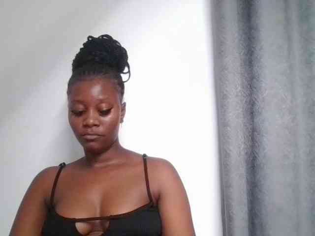 Wetpussieyy webcam