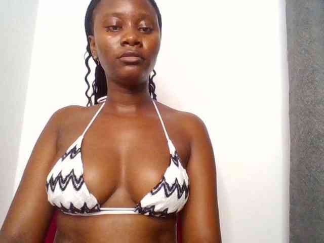 Wetpussieyy webcam