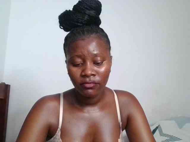 Wetpussieyy webcam