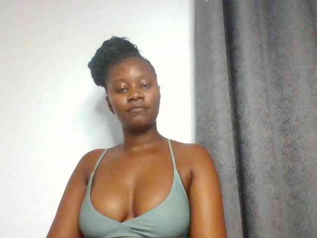 Wetpussieyy webcam
