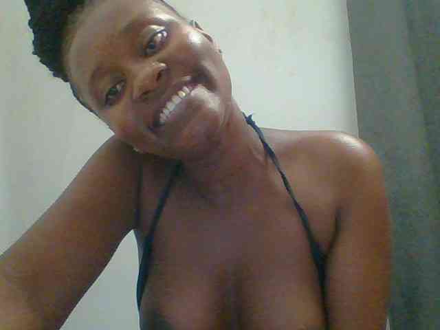 Wetpussieyy webcam
