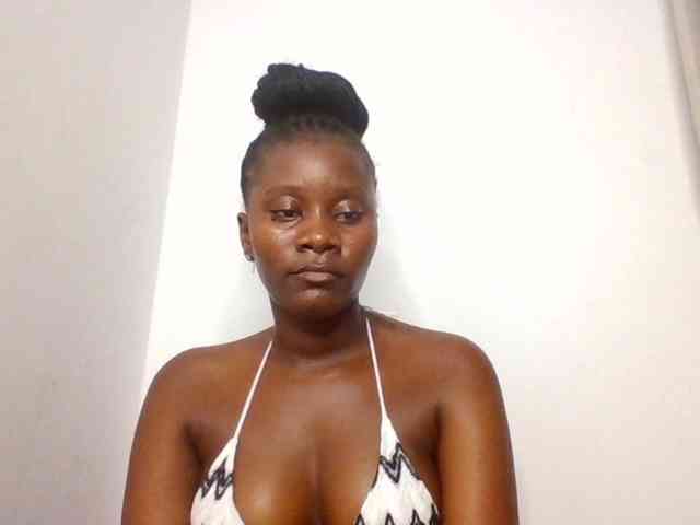 Wetpussieyy webcam