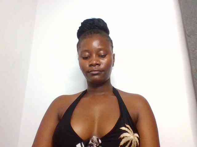 Wetpussieyy webcam