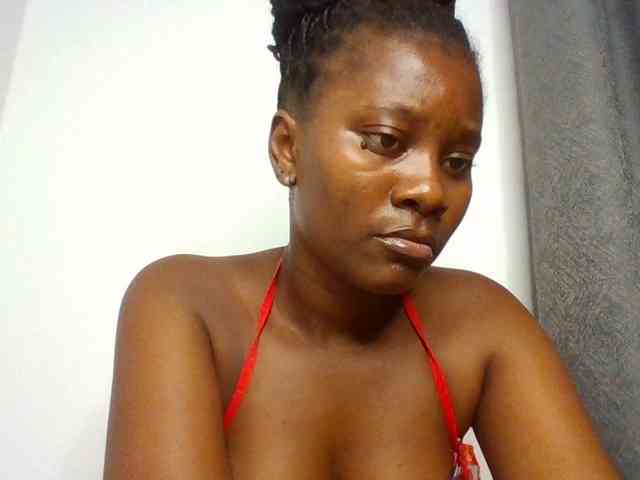 Wetpussieyy webcam