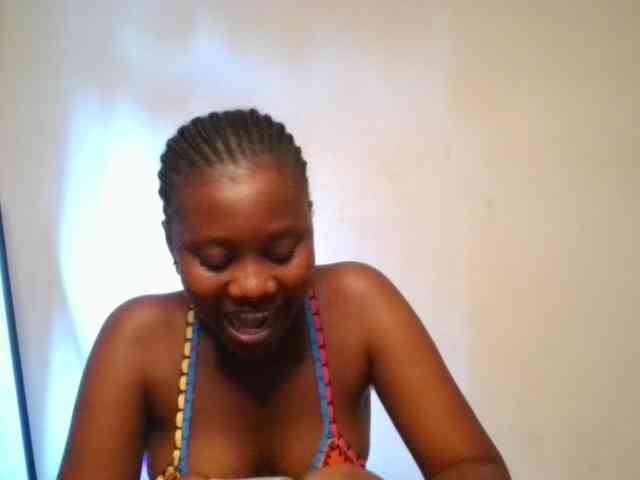 Wetpussieyy webcam