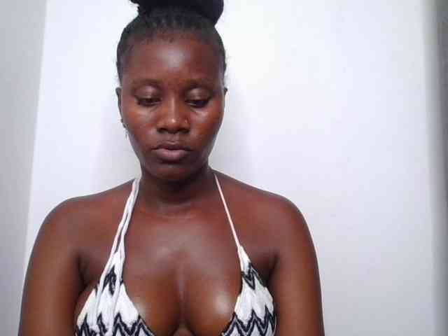 Wetpussieyy webcam
