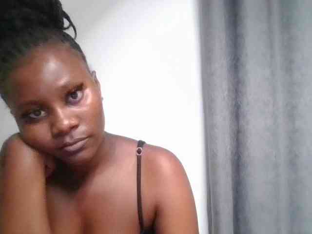 Wetpussieyy webcam