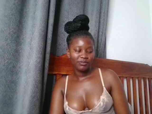 Wetpussieyy webcam