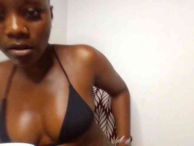 Wetpussieyy webcam