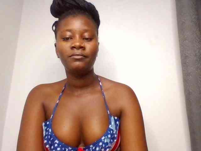 Wetpussieyy webcam