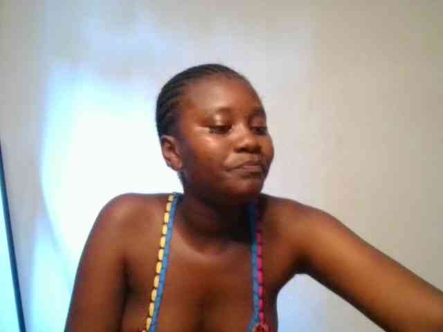 Wetpussieyy webcam